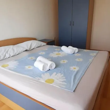 Apartments Dada Turanj Pokoj fotografie
