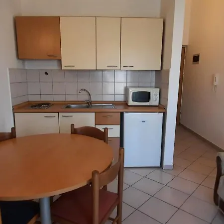 Apartments Dada Turanj Pokoj fotografie