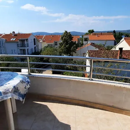 Apartments Dada Turanj Pokoj fotografie