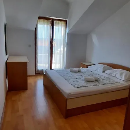 Apartments Dada Turanj Pokoj fotografie