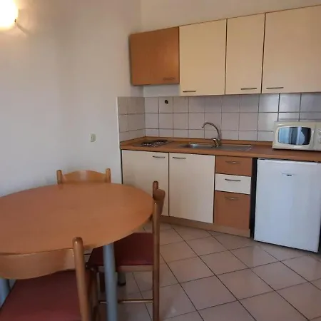 Apartments Dada Turanj Pokoj fotografie