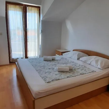 Apartments Dada Turanj Pokoj fotografie
