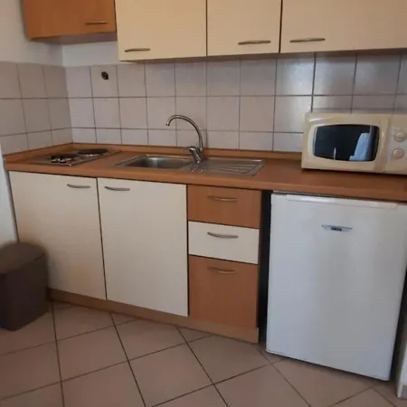 Apartments Dada Turanj Pokoj fotografie