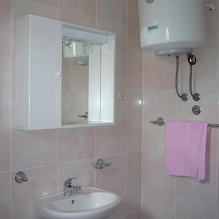 Apartments Dada Turanj Pokoj fotografie