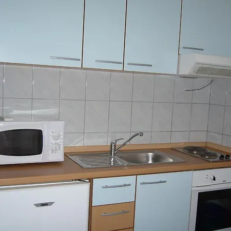 Apartments Dada Turanj Pokoj fotografie