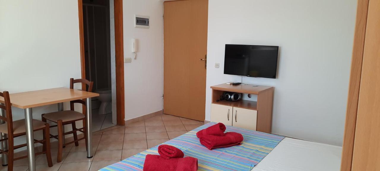 Dada Apartment *