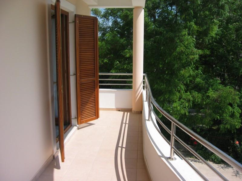 Dada Apartment Turanj